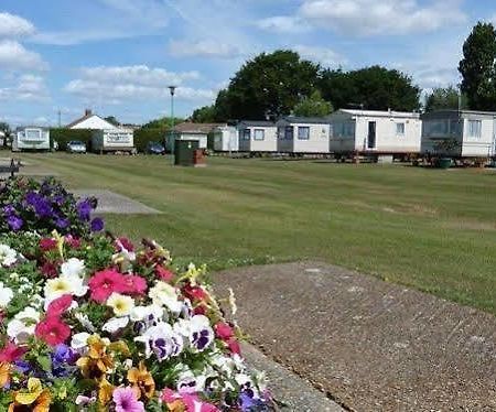 Copthorne Caravans Hotel Merston Luaran gambar